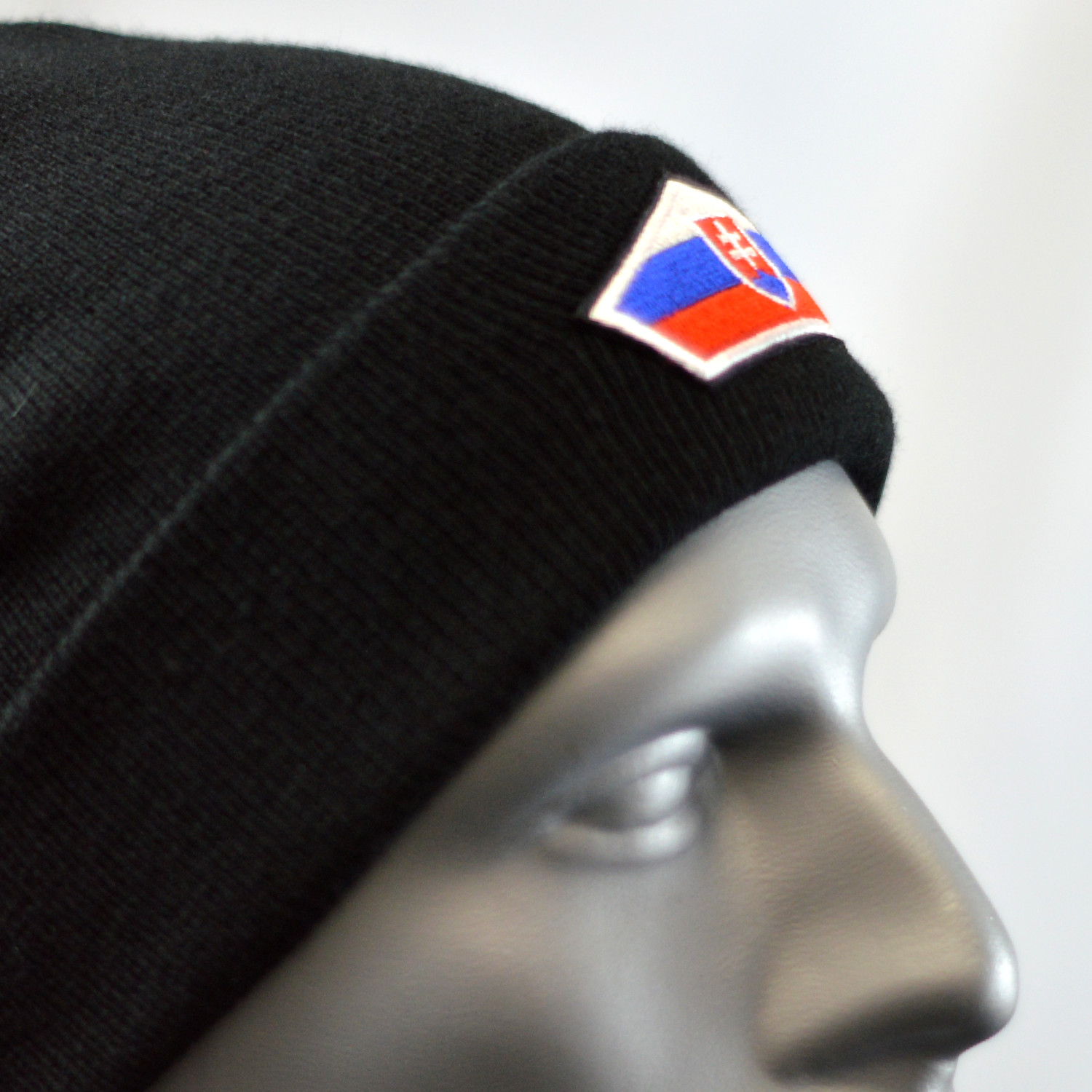 SLOVENSKO - pletená čiapka čierna